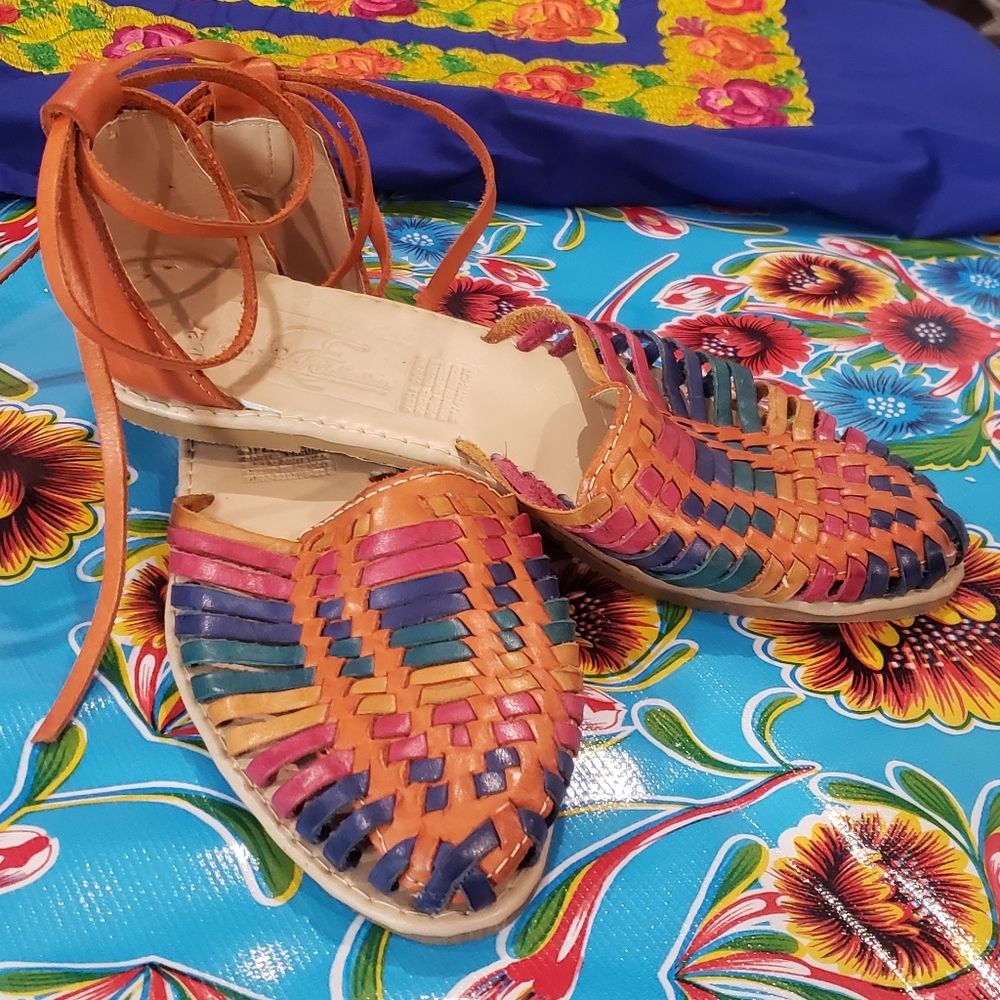 SOLD Multi Color Lace Up Leather Huaraches Made in Mexico Size 10